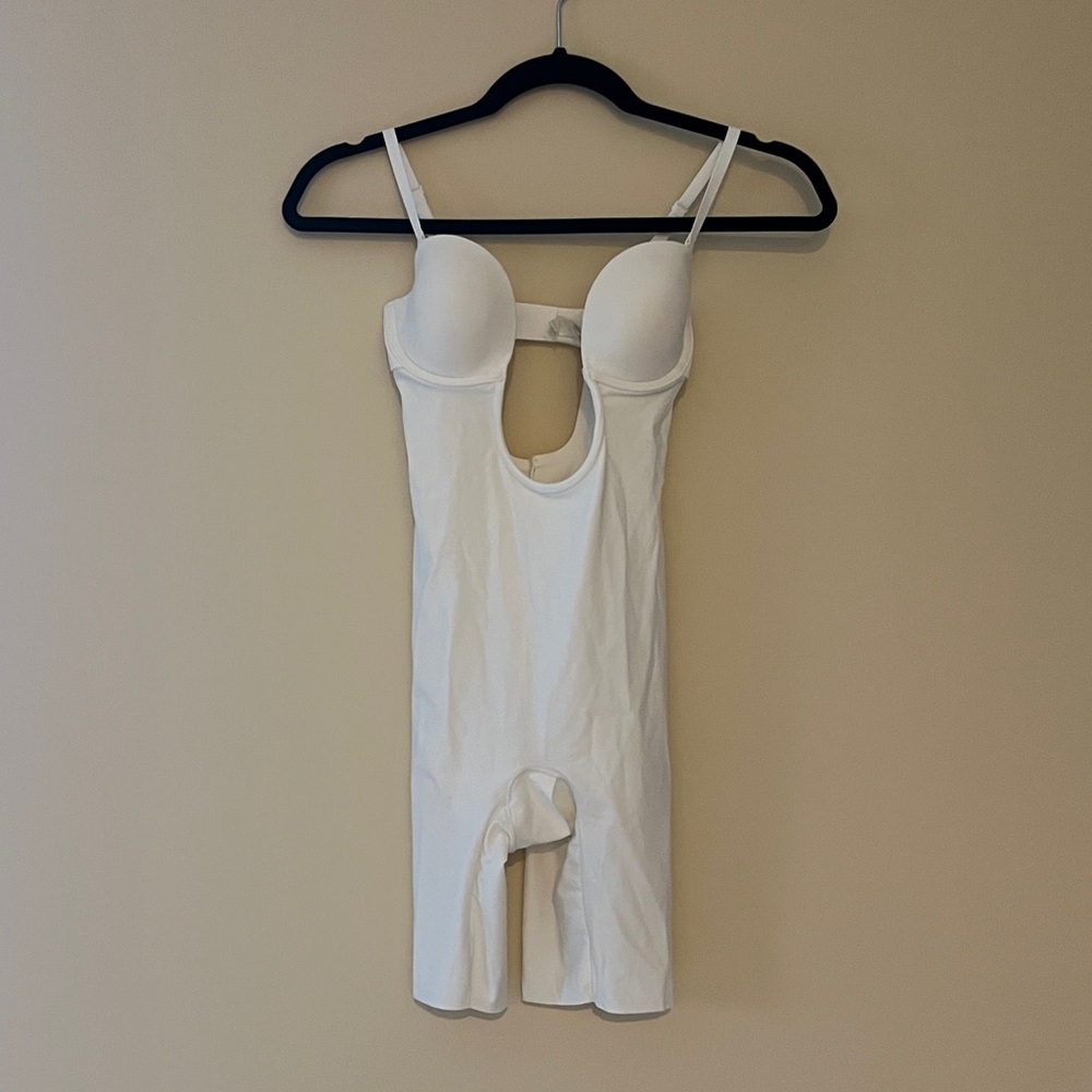 SKIMS💋 Deep Plunge Mid-Thigh White Bodysuit